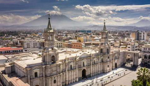 Arrivo a Lima e volo per Arequipa
